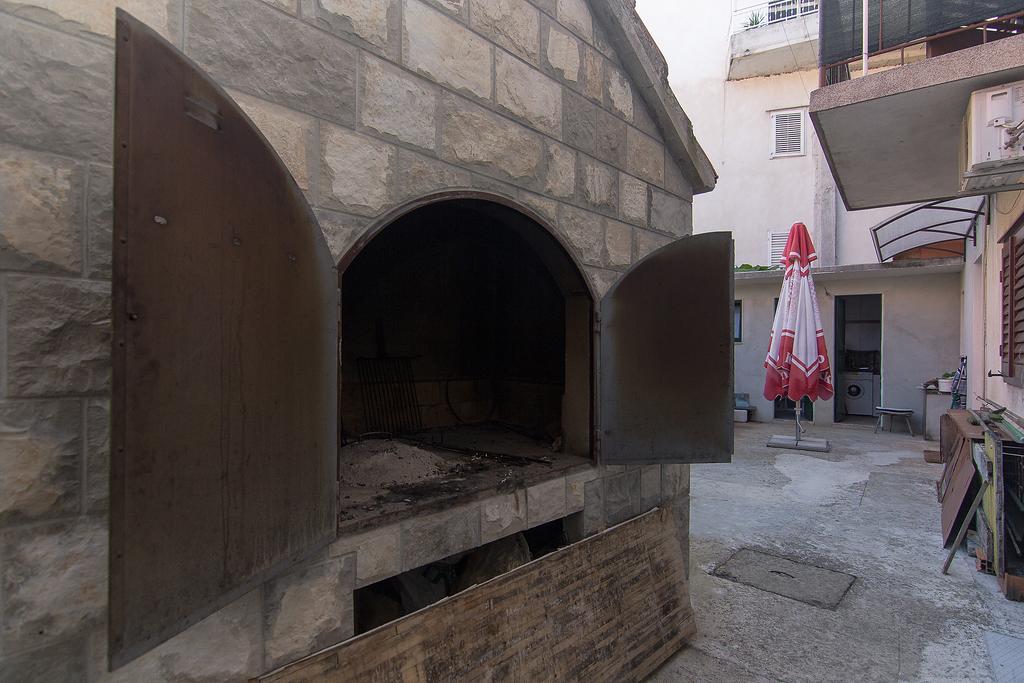 Guesthouse Josko Makarska Exterior photo