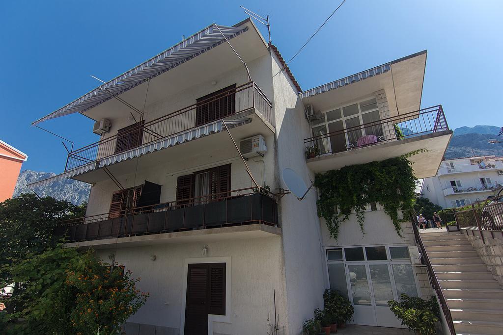 Guesthouse Josko Makarska Exterior photo